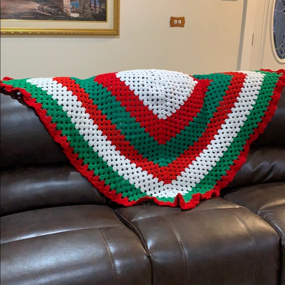 Christmas themed hand crochet quilt/throw